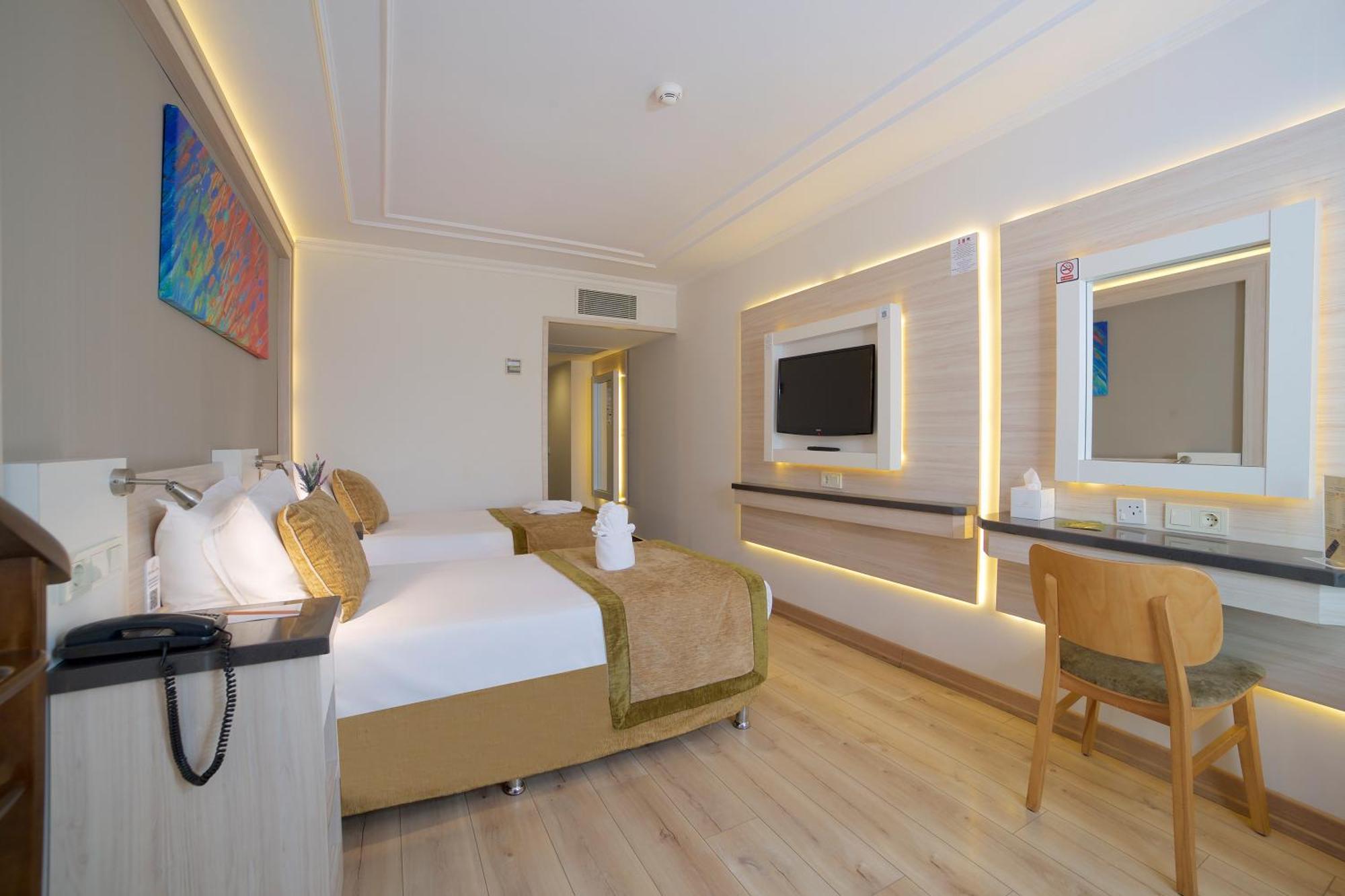 บุลวาร์ ปาลาส โอลด์ซิตี้ Hotel อิสตันบูล ภายนอก รูปภาพ